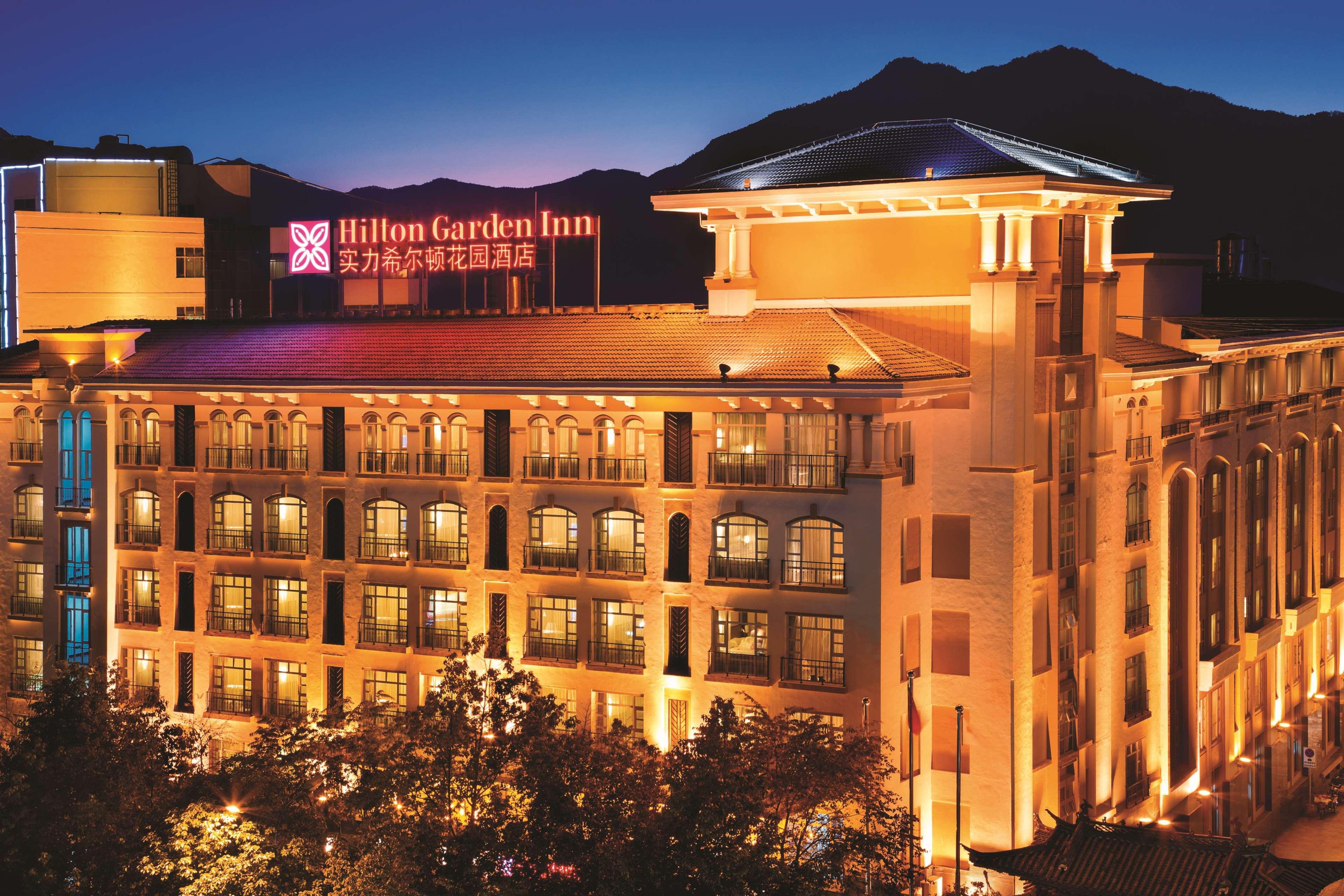 Hilton Garden Inn Lijiang Li-ťiang Exteriér fotografie